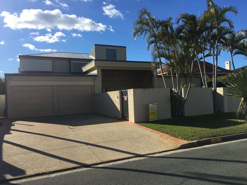 9 Salamau Street, Runaway Bay, QLD 4216