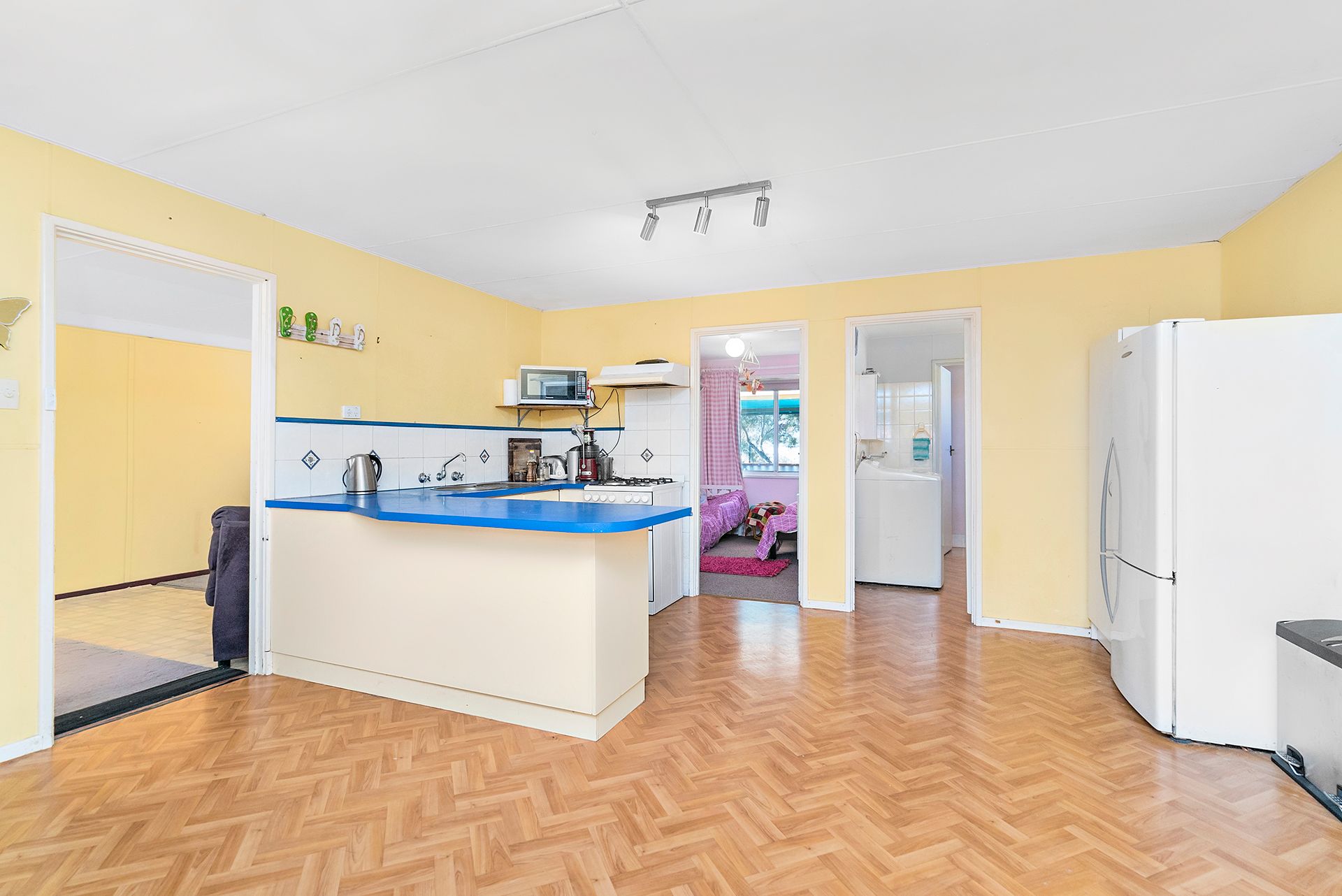 66 Hillview Drive, Drummond Cove, WA 6532