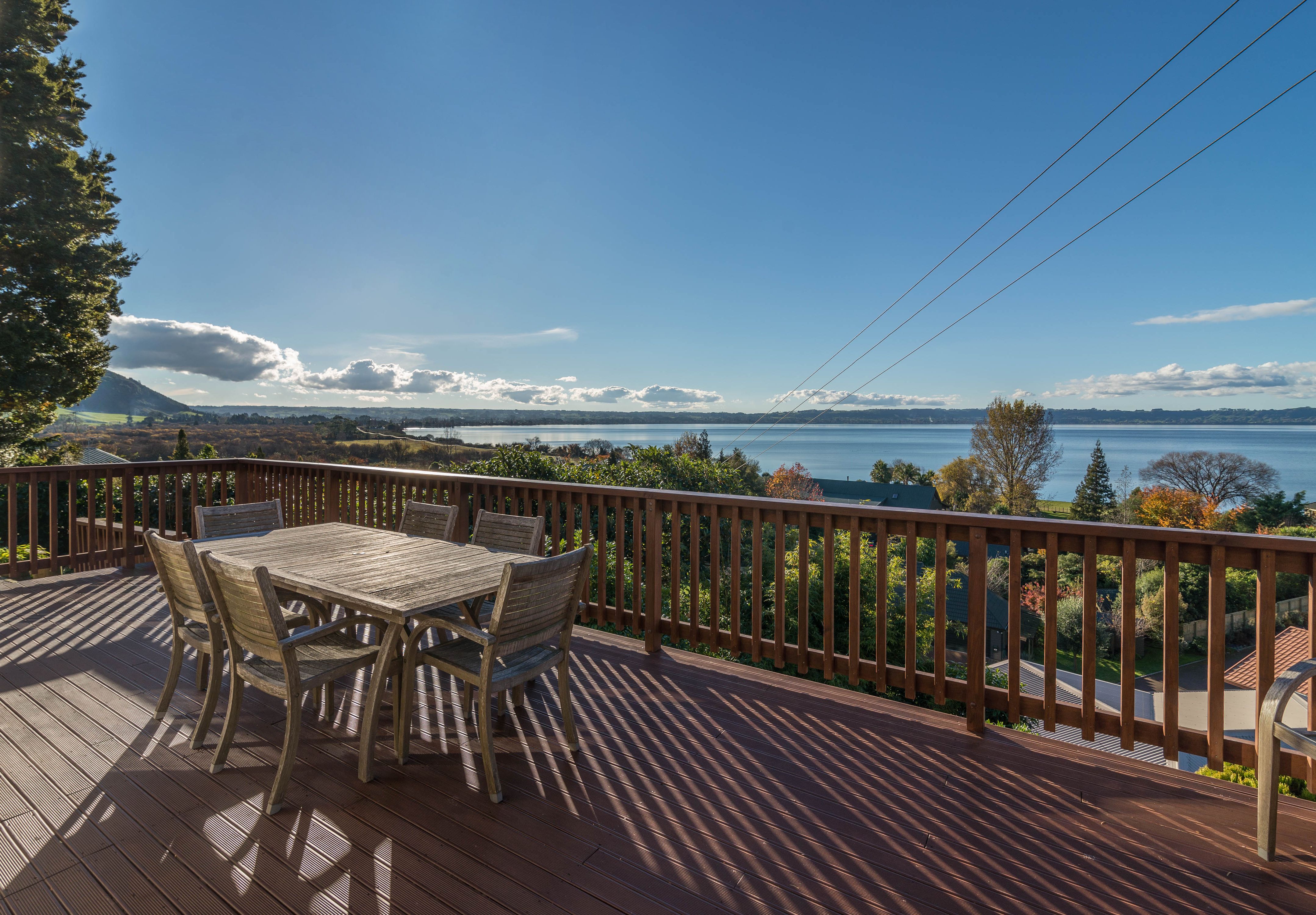 8 Aries Place, Kawaha Point, Rotorua District