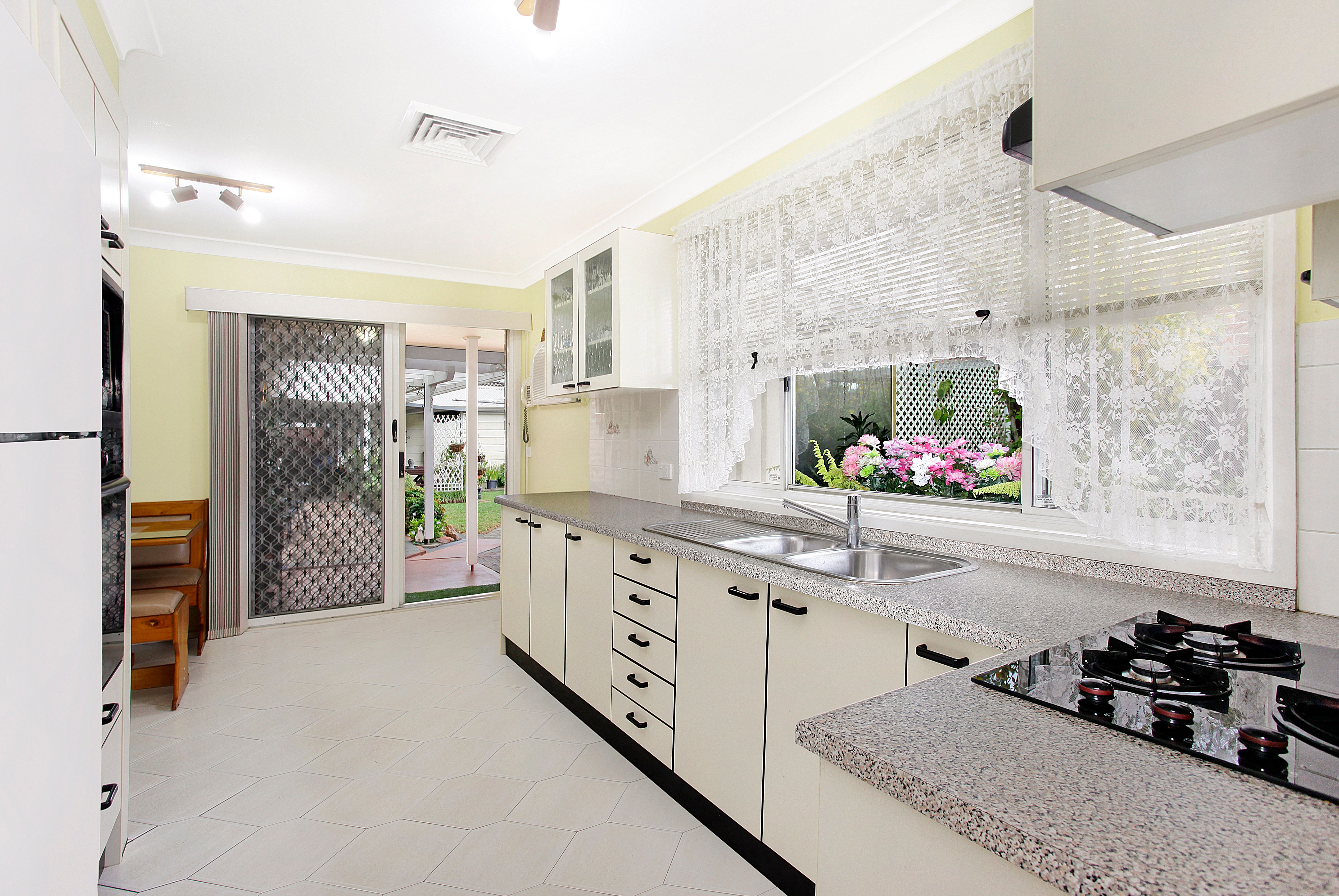 2 Kosciusko Street, Bossley Park, NSW 2176