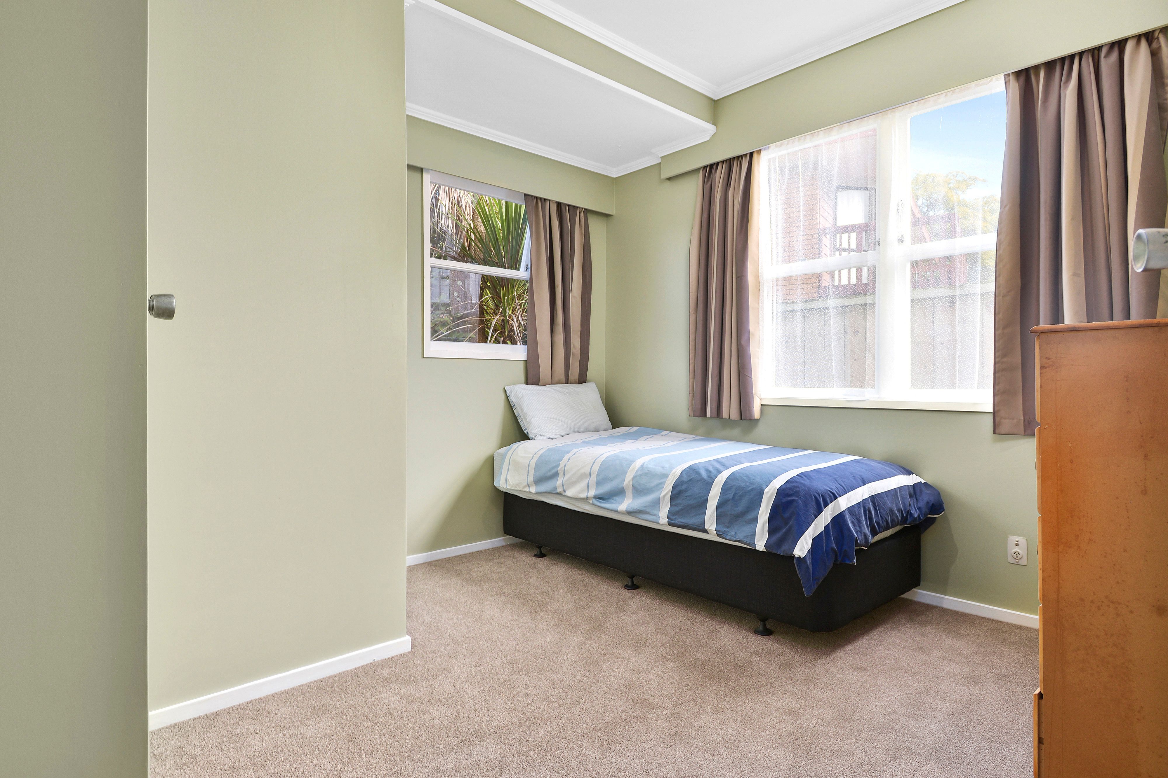 79 Uxbridge Road, Howick, Manukau City