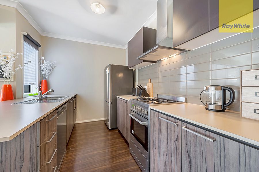 14 Rainham Avenue, Craigieburn, VIC 3064