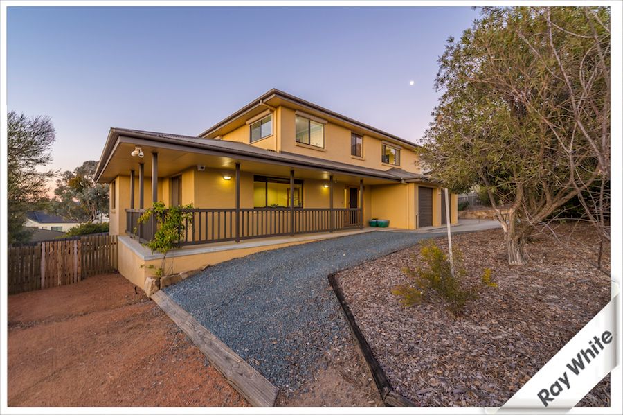 3 Benalla Court, Jerrabomberra, NSW 2619