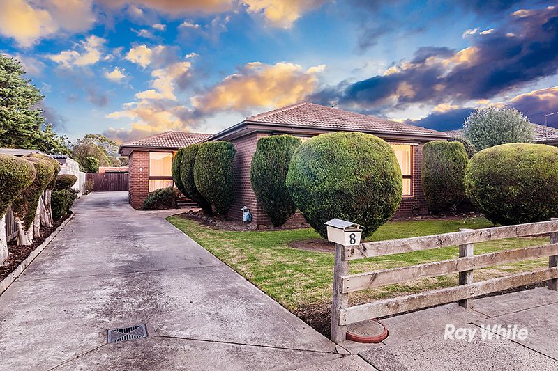 8 Grace Street, Cranbourne VIC 3977