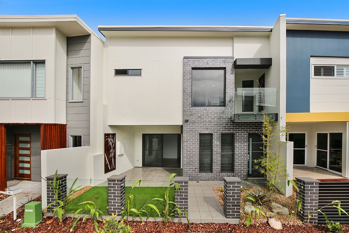 17 Tinnanbar Terrace, MAROOCHYDORE, QLD 4558