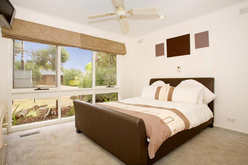 24 Sheeran Crescent, Lara, VIC 3212