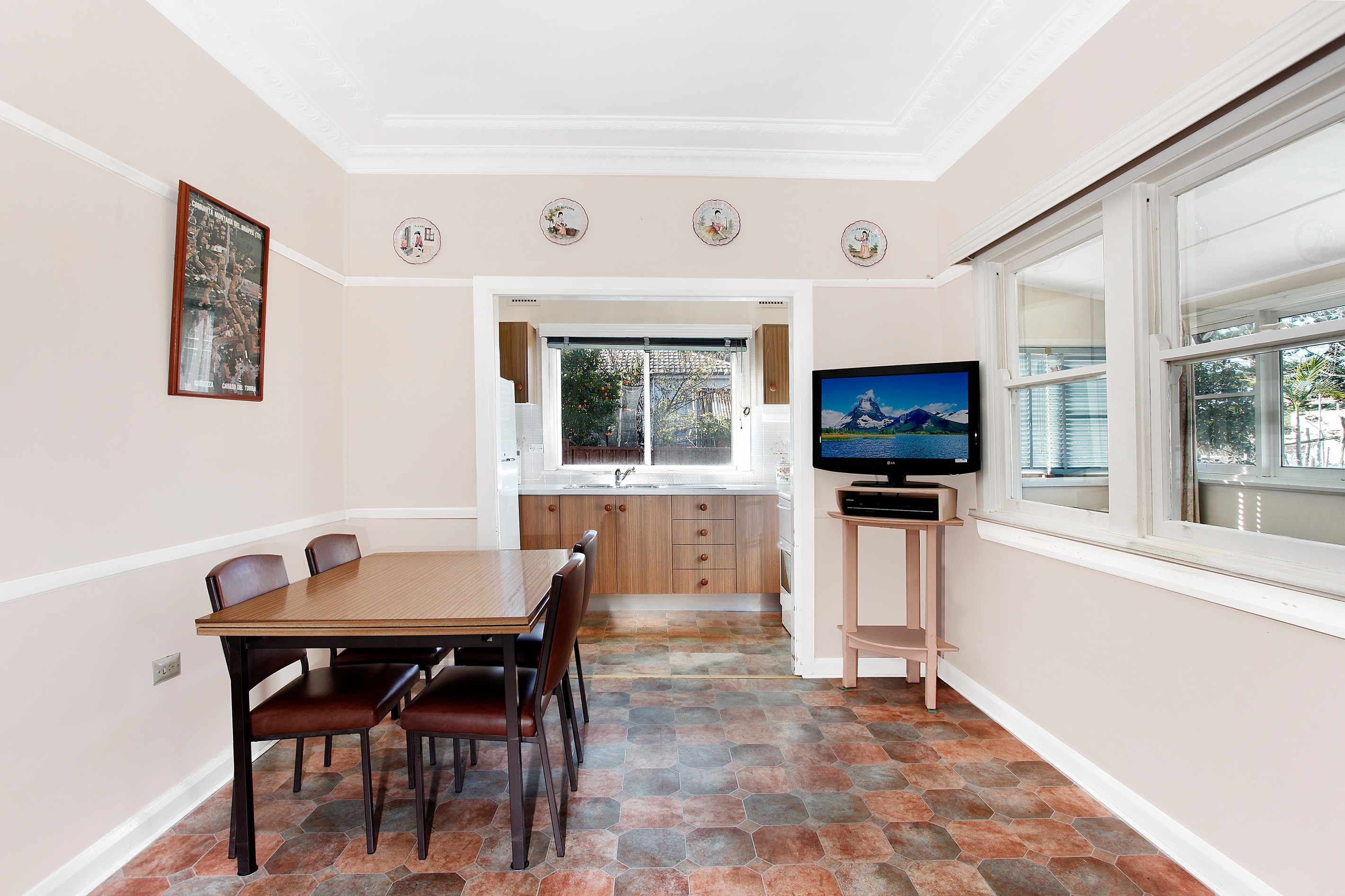 162 Humphries Road, St Johns Park, NSW 2176