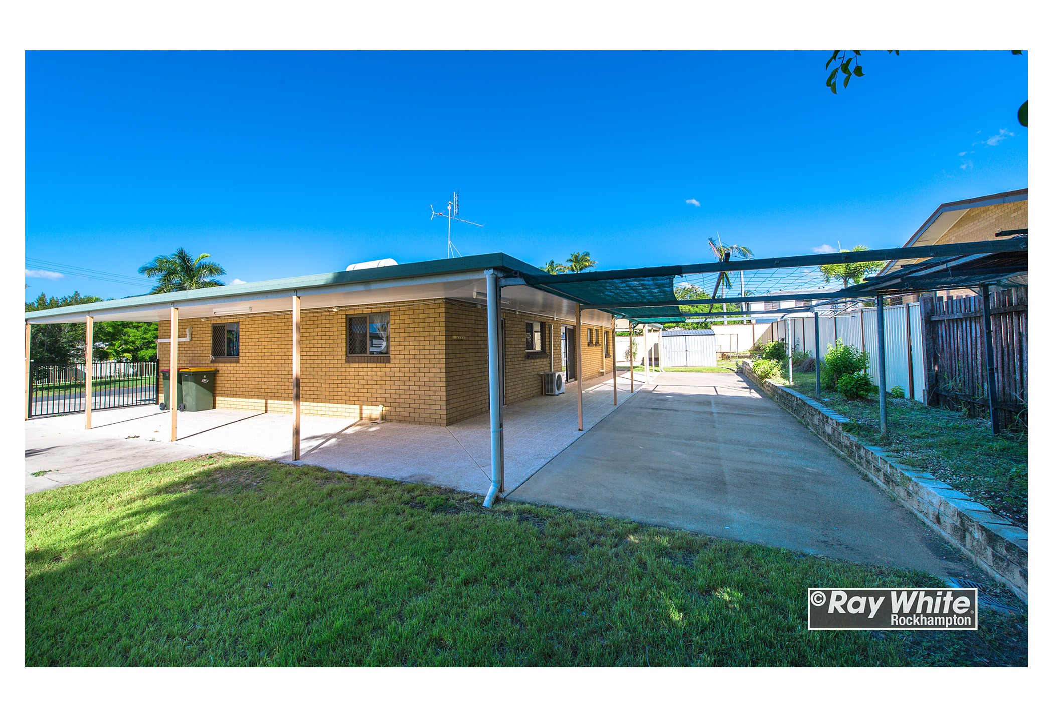 1 Lambourne Avenue, Norman Gardens, QLD 4701