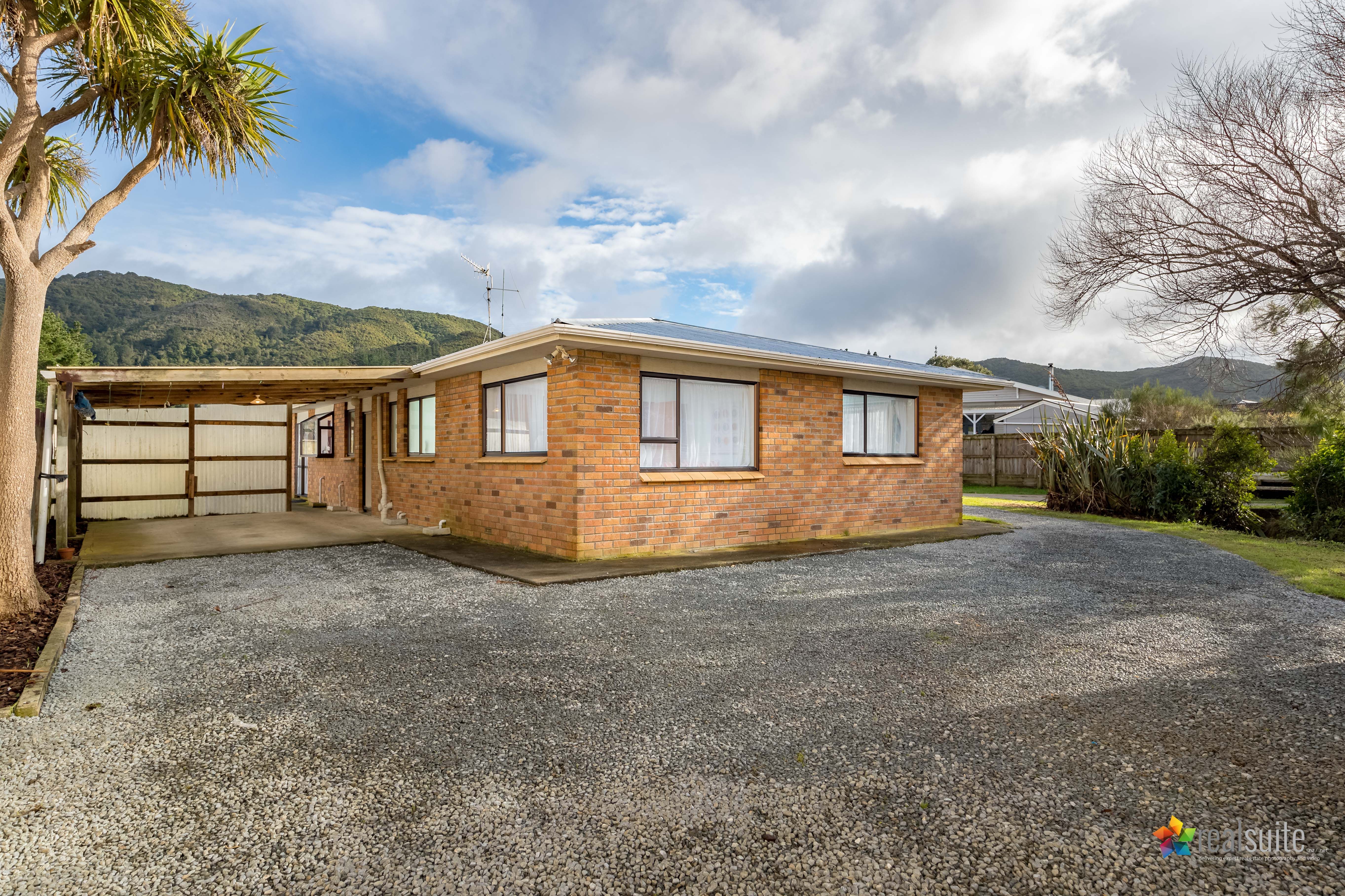 342 Wellington Road, Wainuiomata, Lower Hutt City