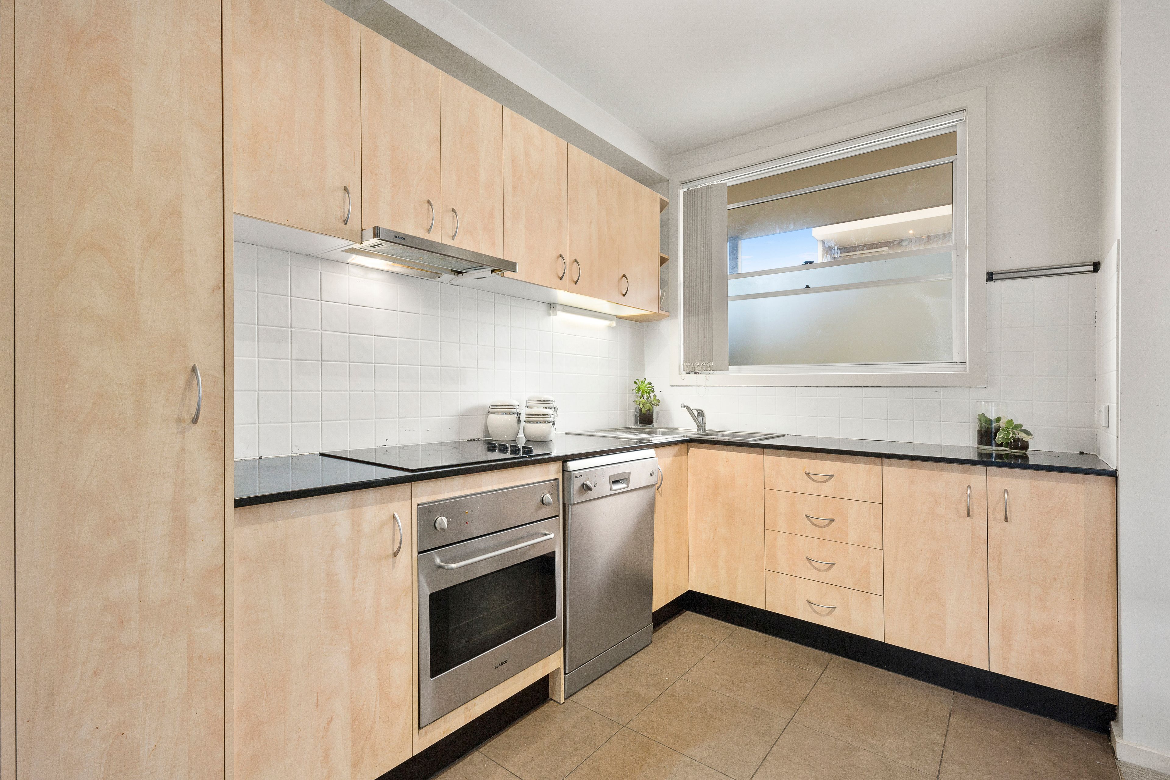 11/82-86 Atherton Road, Oakleigh, VIC 3166