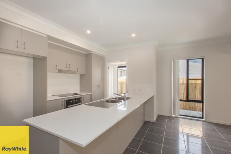 10 Tribeca Circuit, Coomera, QLD 4209