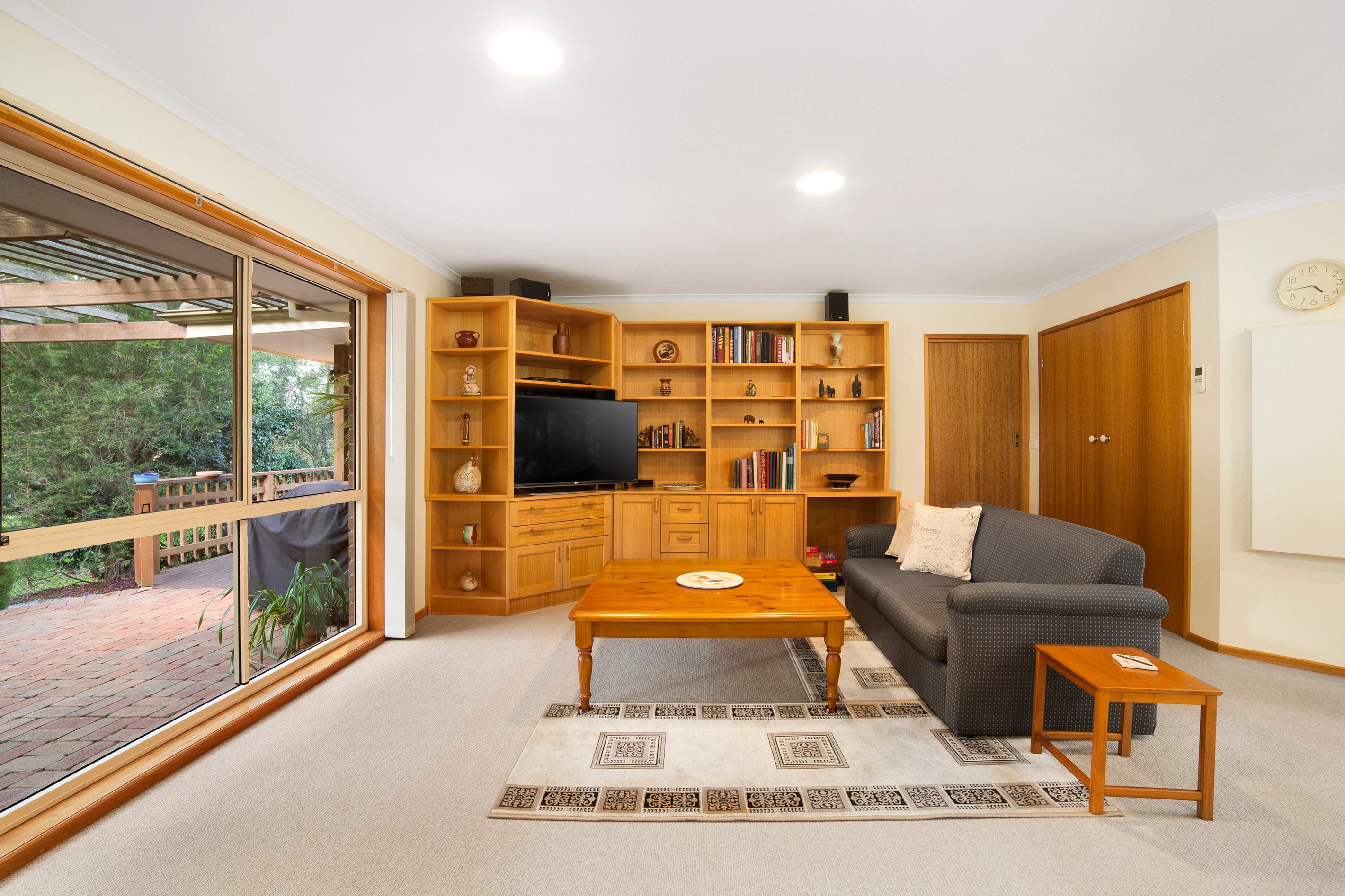 25 Patterson Avenue, Burwood, VIC 3125