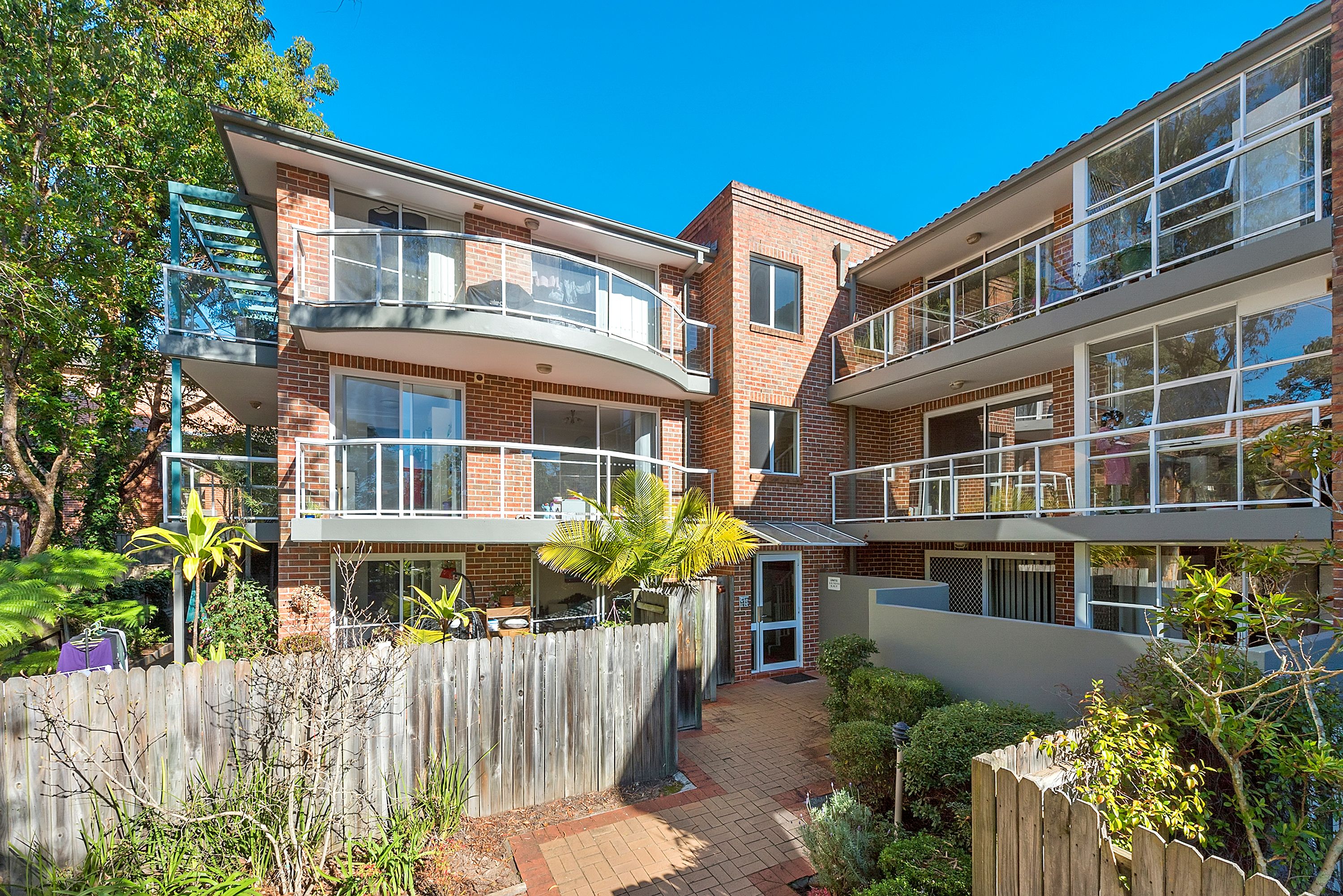 18-20 Linda Street, Hornsby NSW 2077