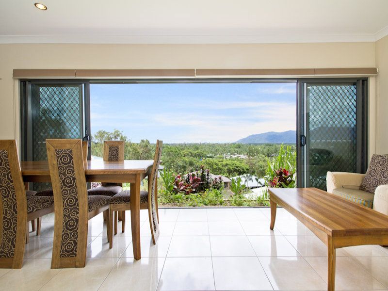 49 Sunbird Drive, Woree, QLD 4868