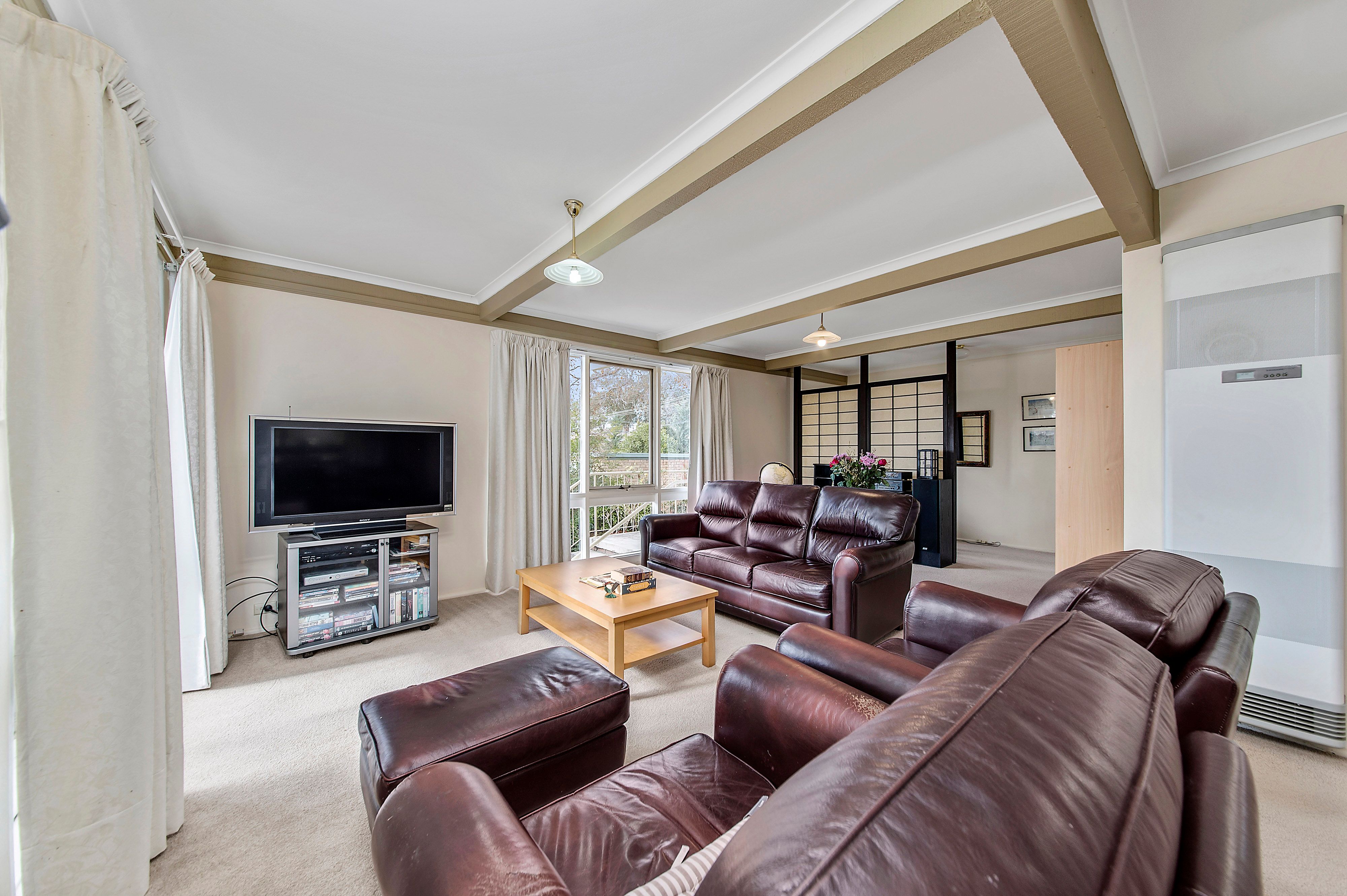 8 Weingarth Street, Holder, ACT 2611
