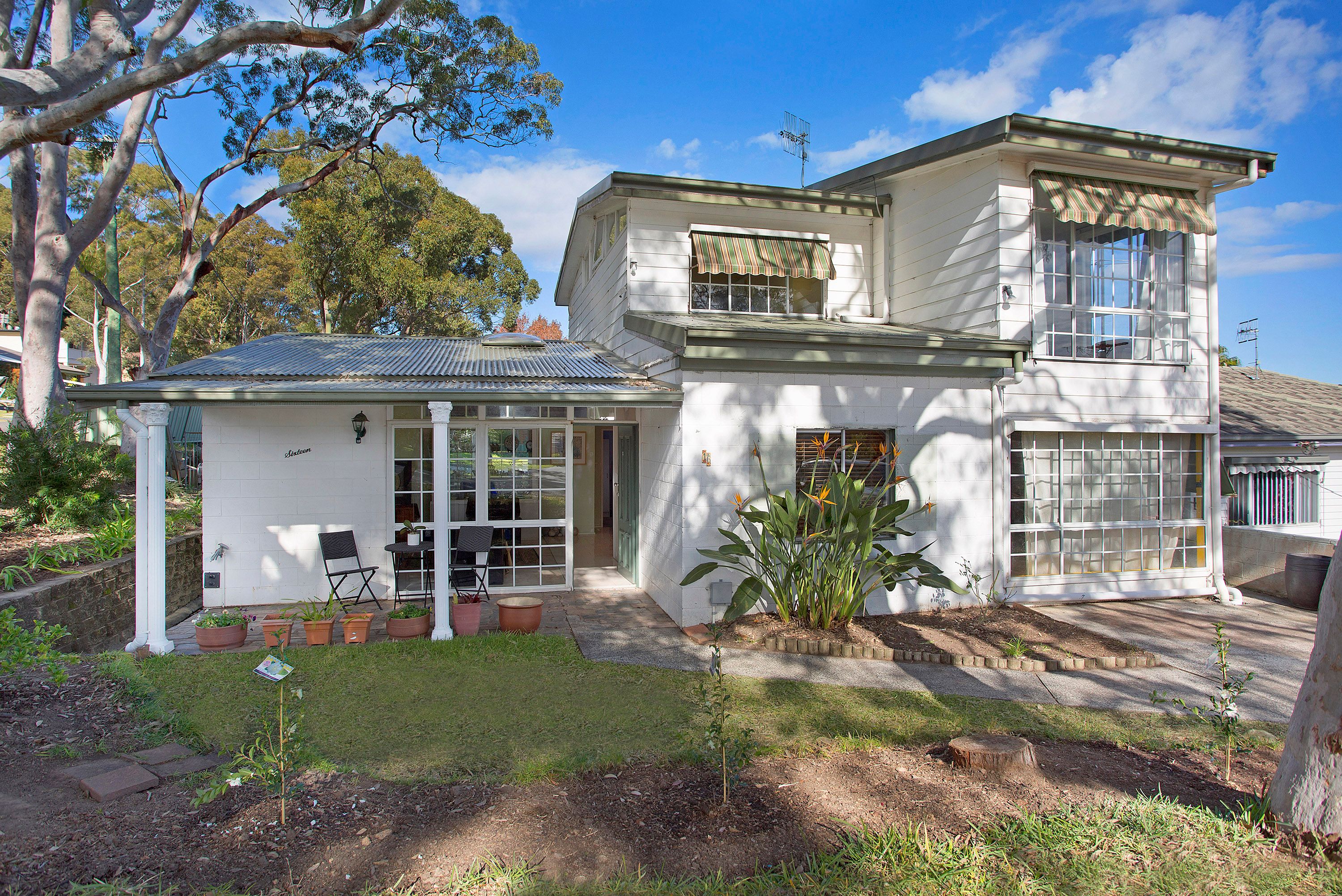 16 Talara Avenue