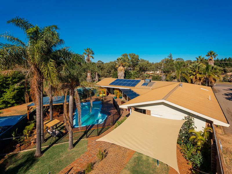 17 Piping Lane, Woorree, WA 6530