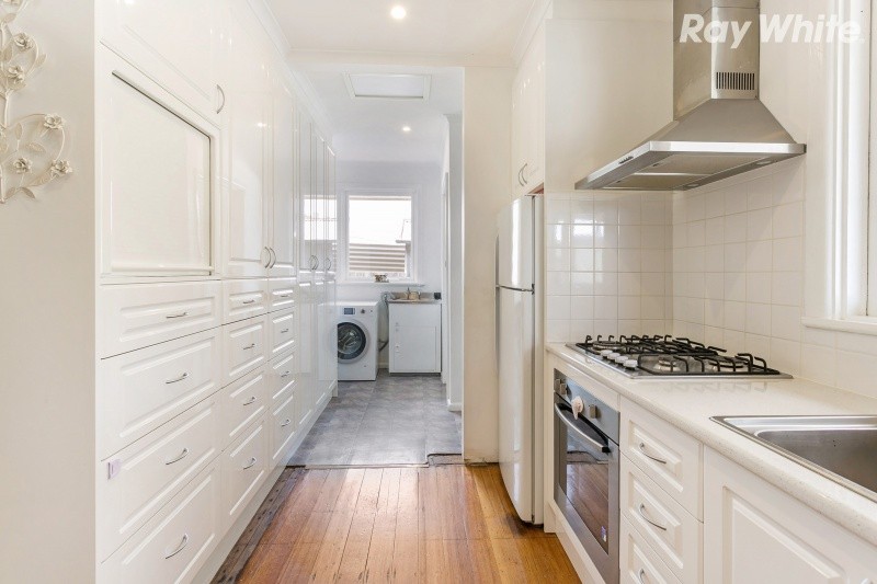 12 Taranto Drive, Noble Park, VIC 3174