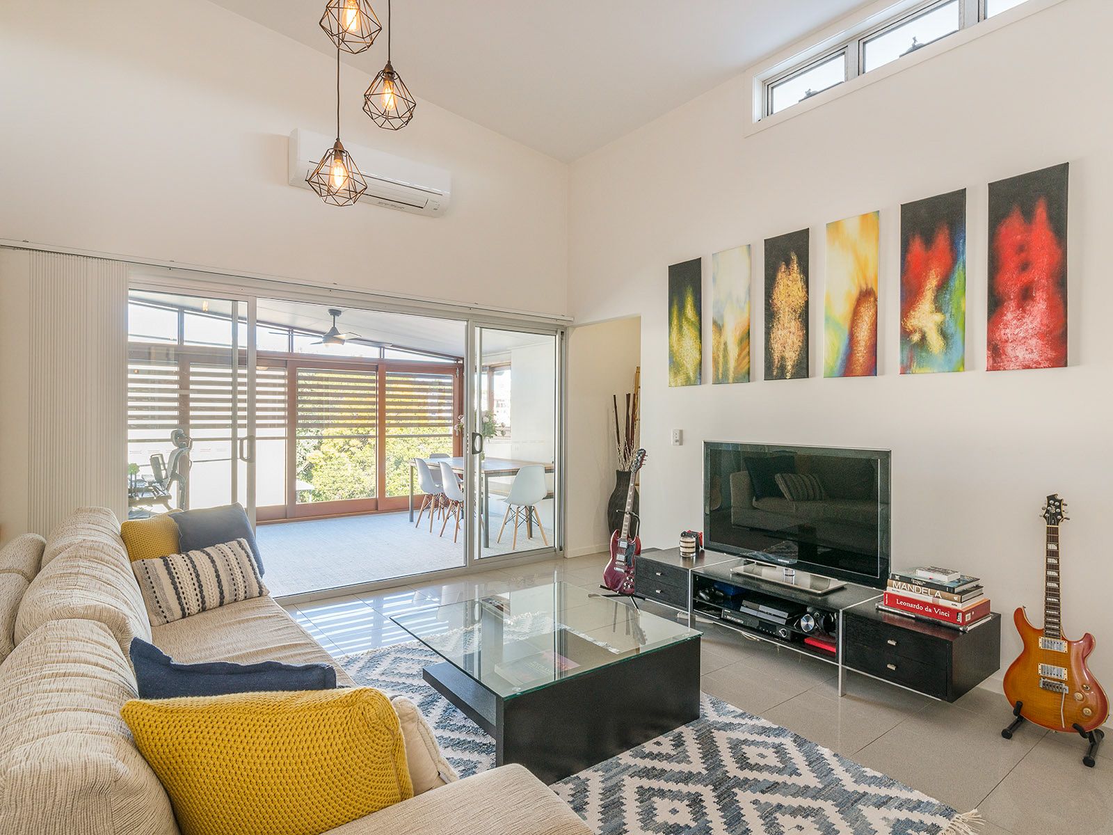2/617-619 Logan Road, Greenslopes, QLD 4120