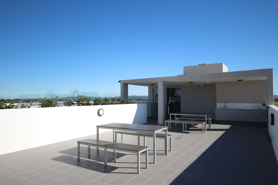 4/908 Logan Road, Holland Park West, QLD 4121