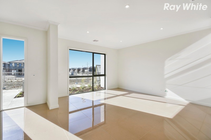 14 Mulberry Walk, WANTIRNA SOUTH, VIC 3152