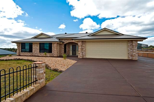 134 Harch Road, Highfields, QLD 4352