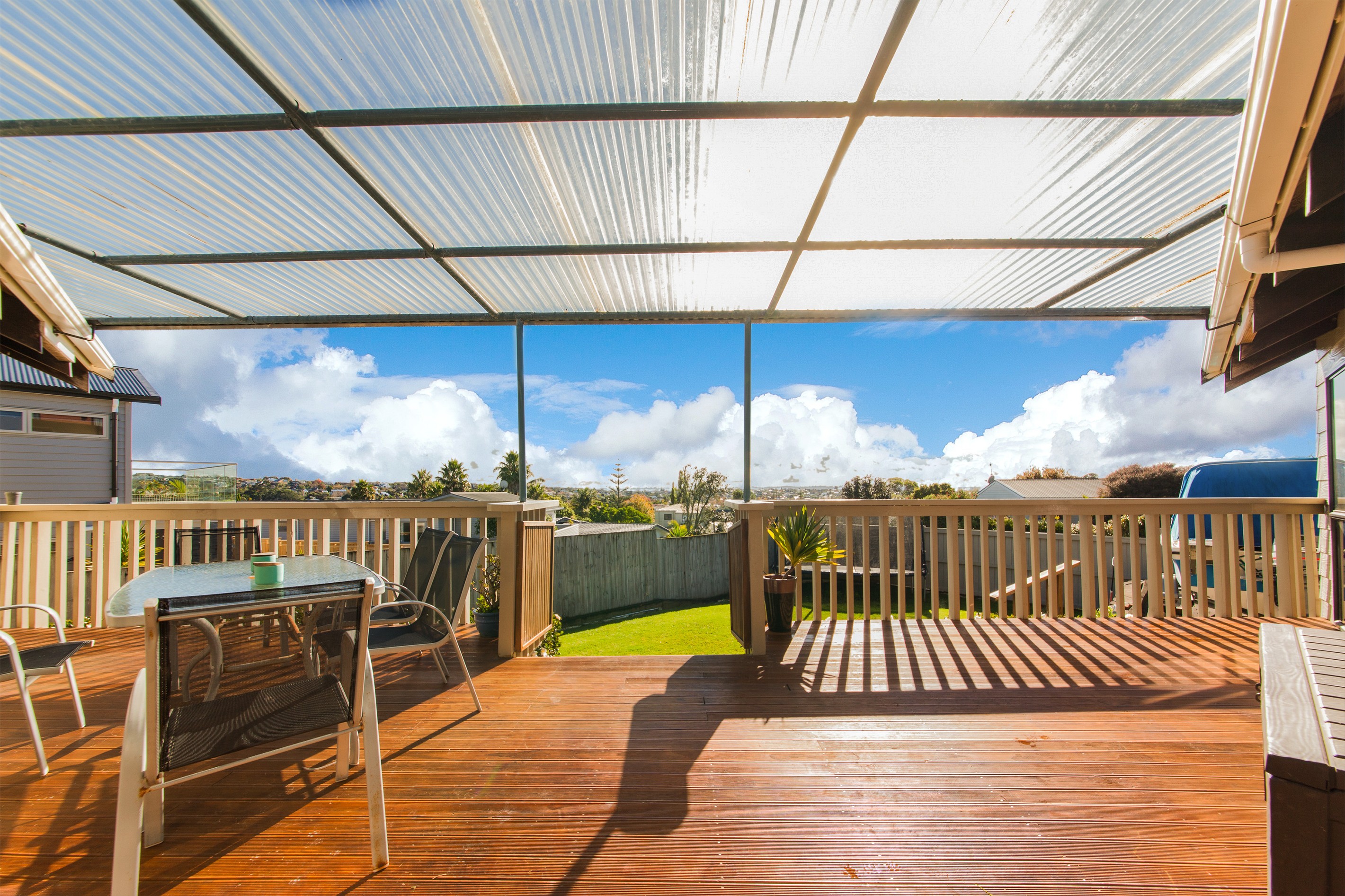 4 Raphael Place, West Harbour, Waitakere City
