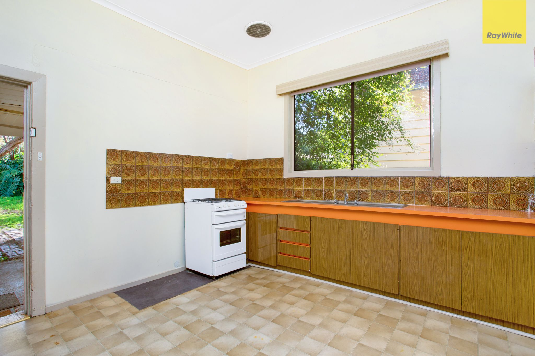 5 Butler Grove, Coburg, VIC 3058