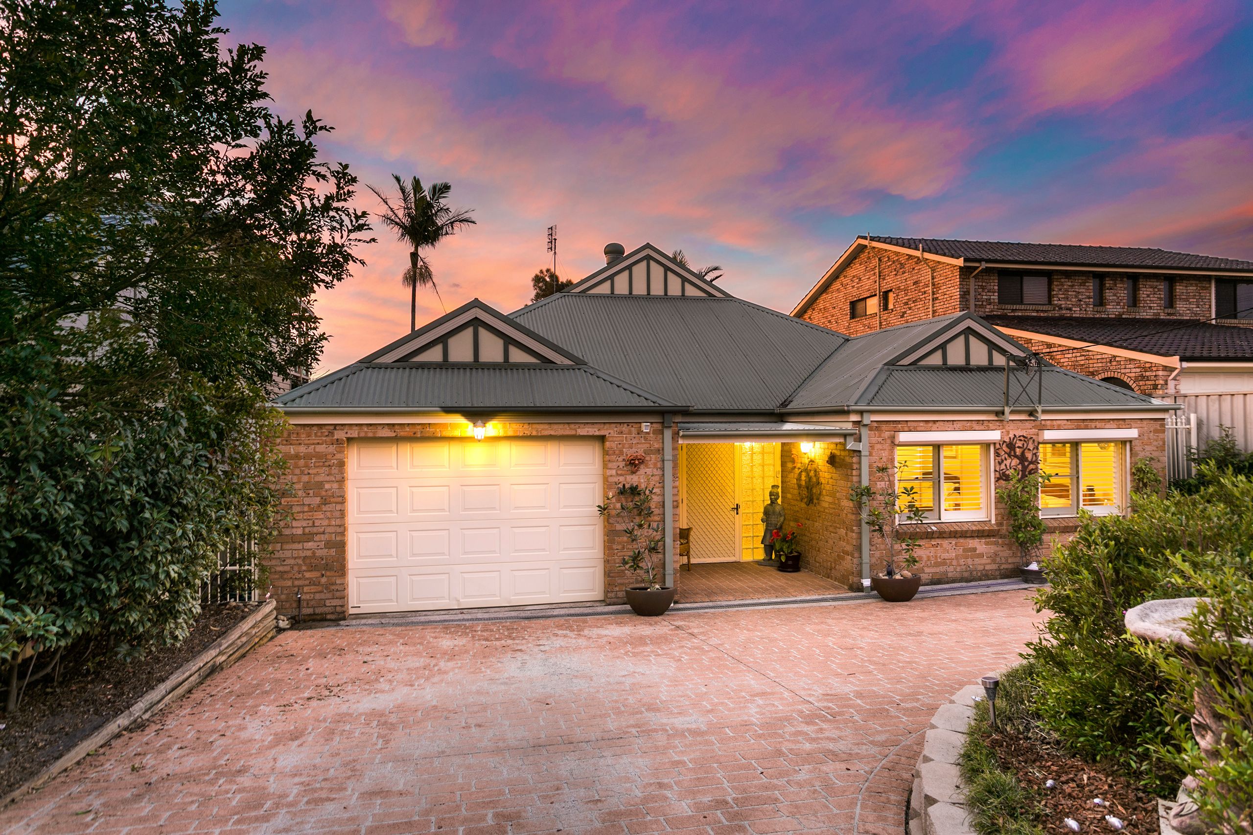 33 The Esplanade, Oak Flats, NSW 2529