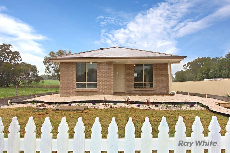 4 Rein Street, Saddleworth, SA 5413