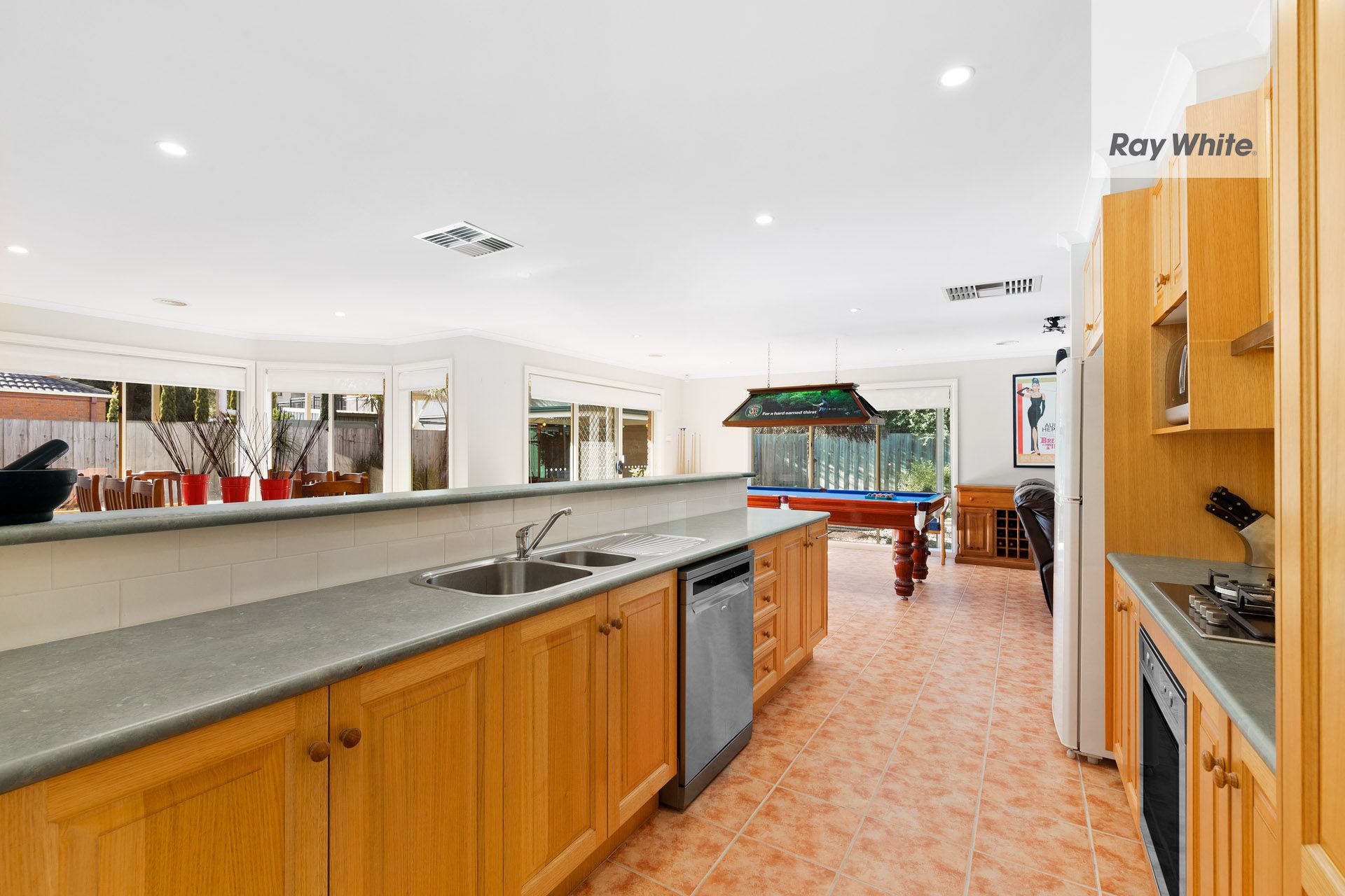 6 Rainer Road, South Morang, VIC 3752