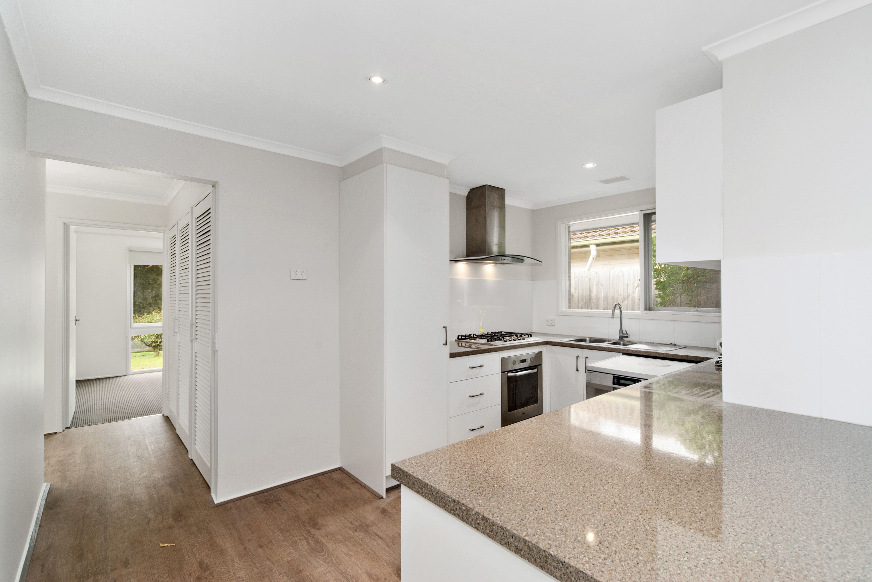 10 Inglenook Crescent, Frankston, VIC 3199