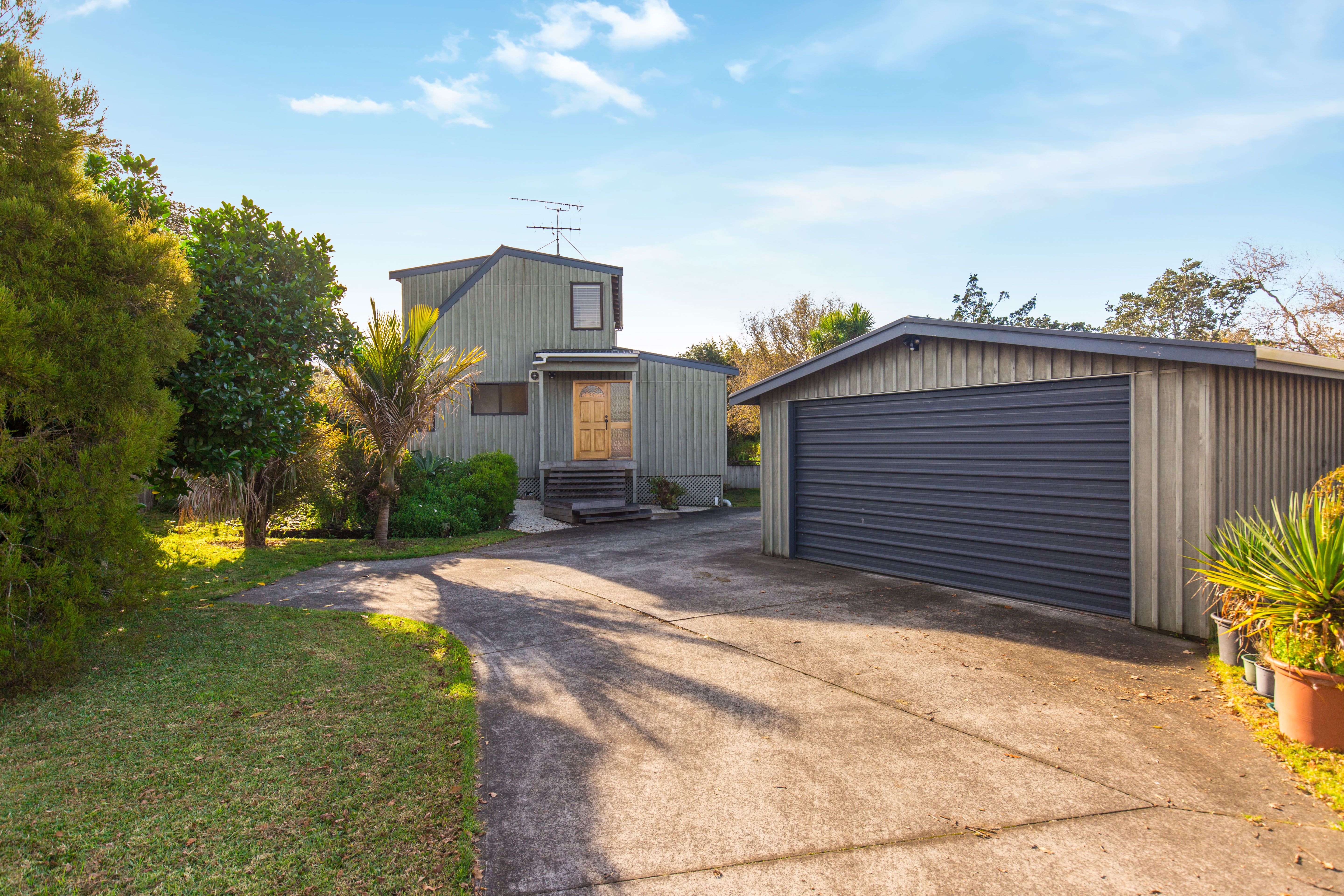 100 Third View Avenue, Beachlands, Manukau City