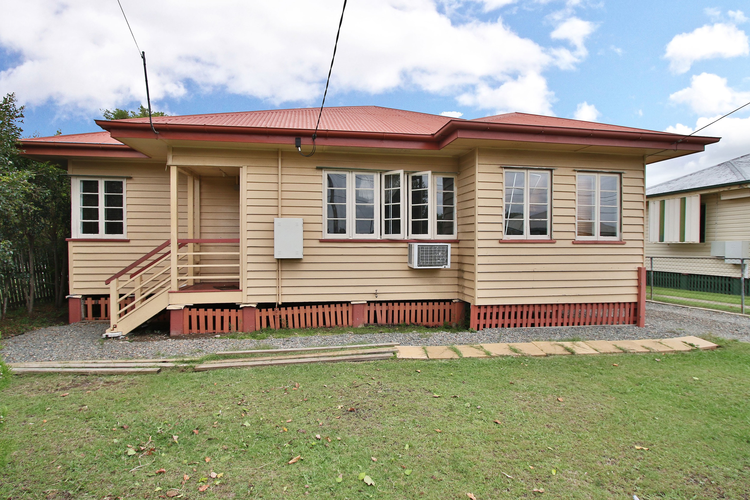 14 Casey Street, Leichhardt, QLD 4305