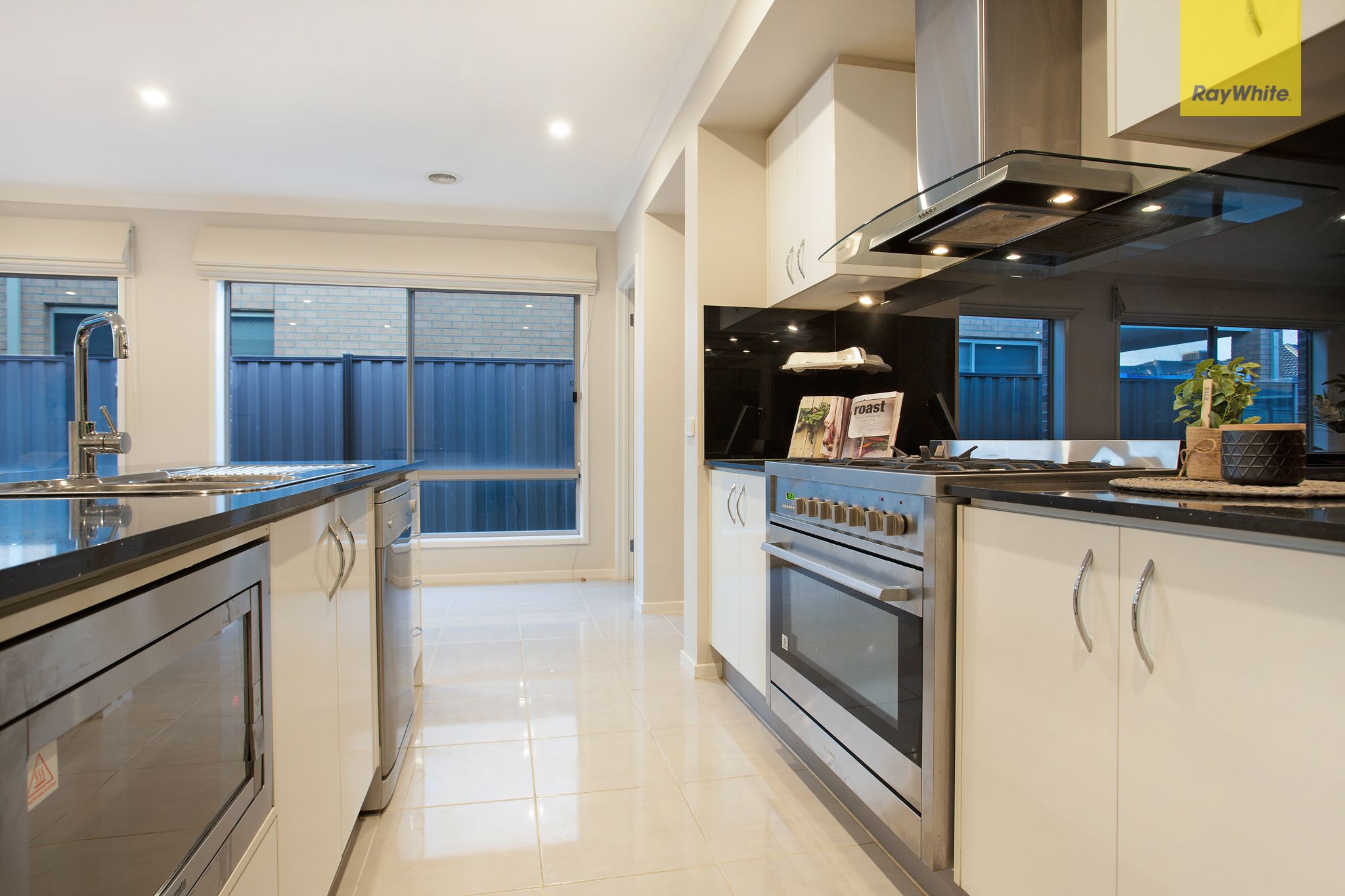 16 Bottlebrush Road, Craigieburn, VIC 3064
