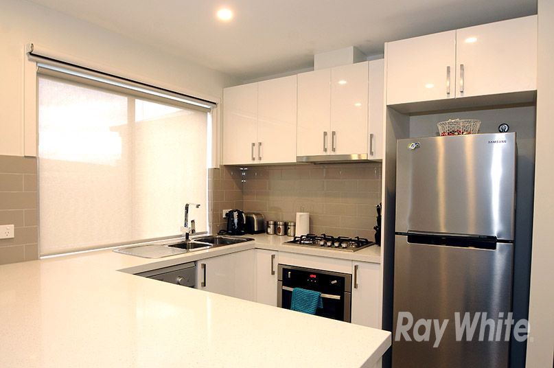 2/11 Kenilworth Avenue, Frankston, VIC 3199