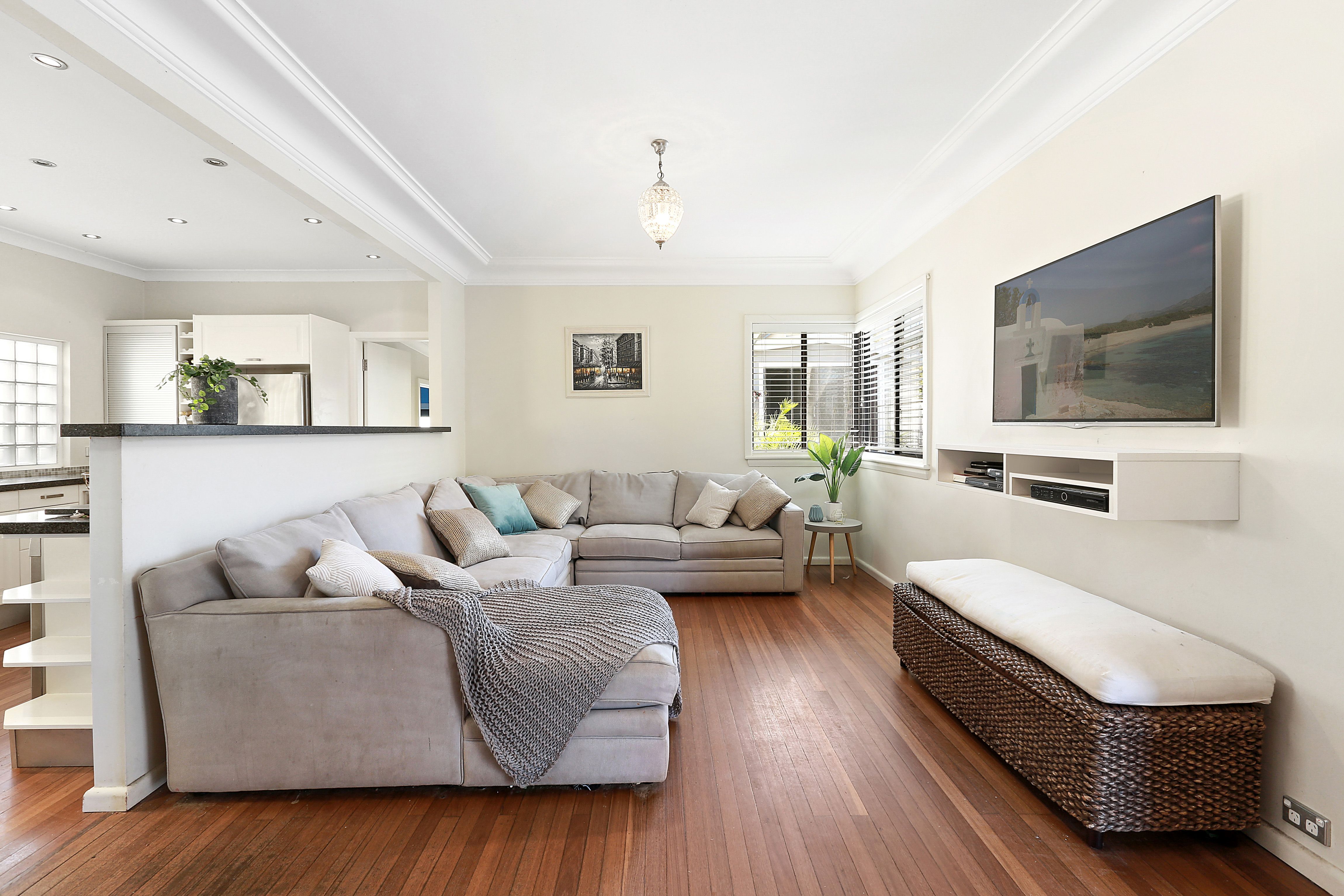 24 Waratah Parade, Narraweena, NSW 2099