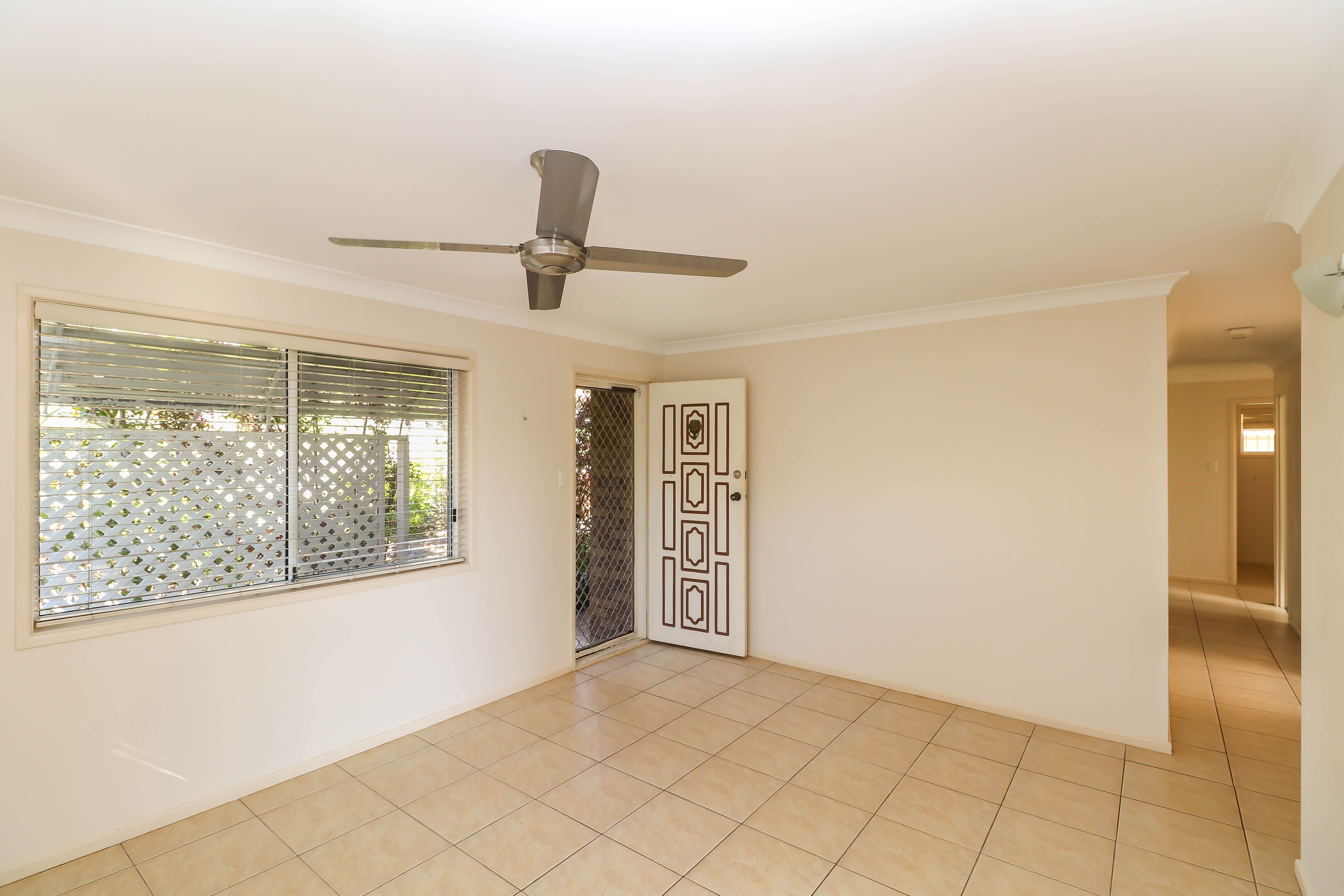 12 Waigani Avenue, Kawungan, QLD 4655