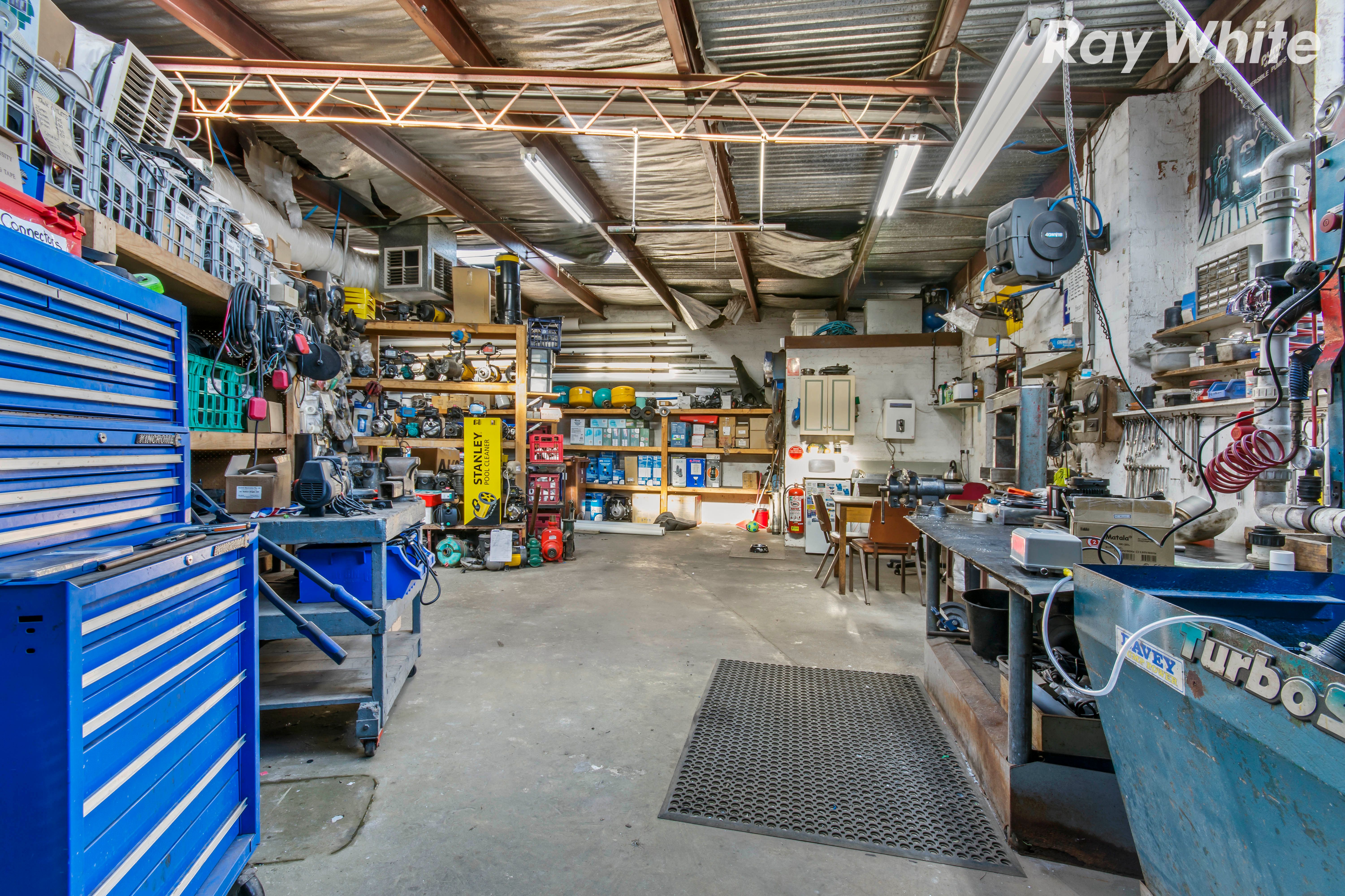 2/10 Amay Crescent, Ferntree Gully, VIC 3156