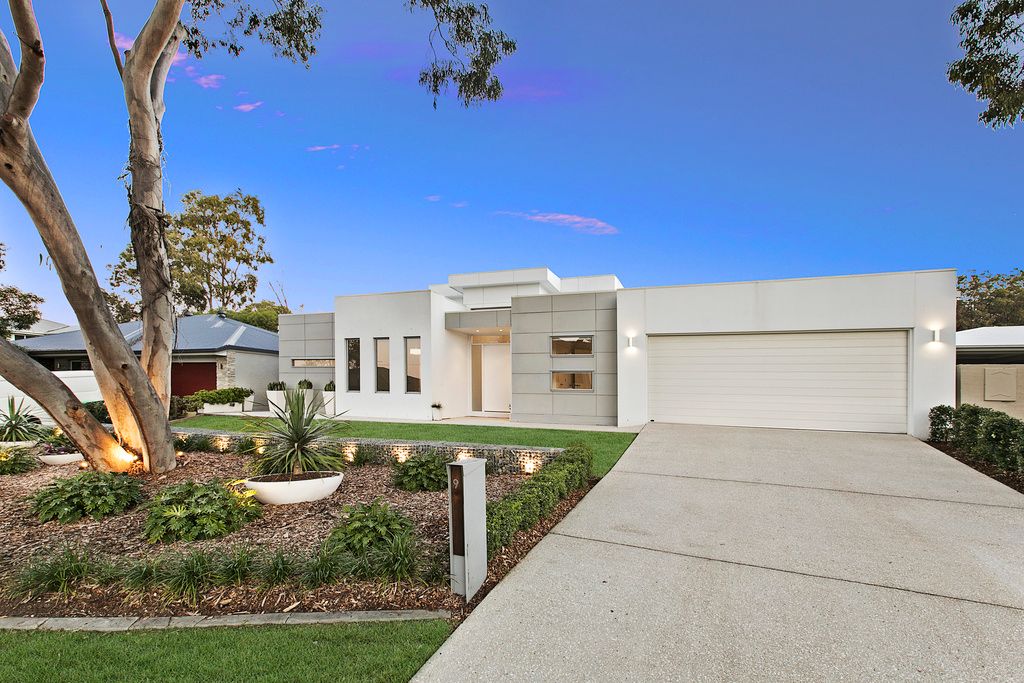 9 Foxwood Circuit, Wakerley QLD 4154
