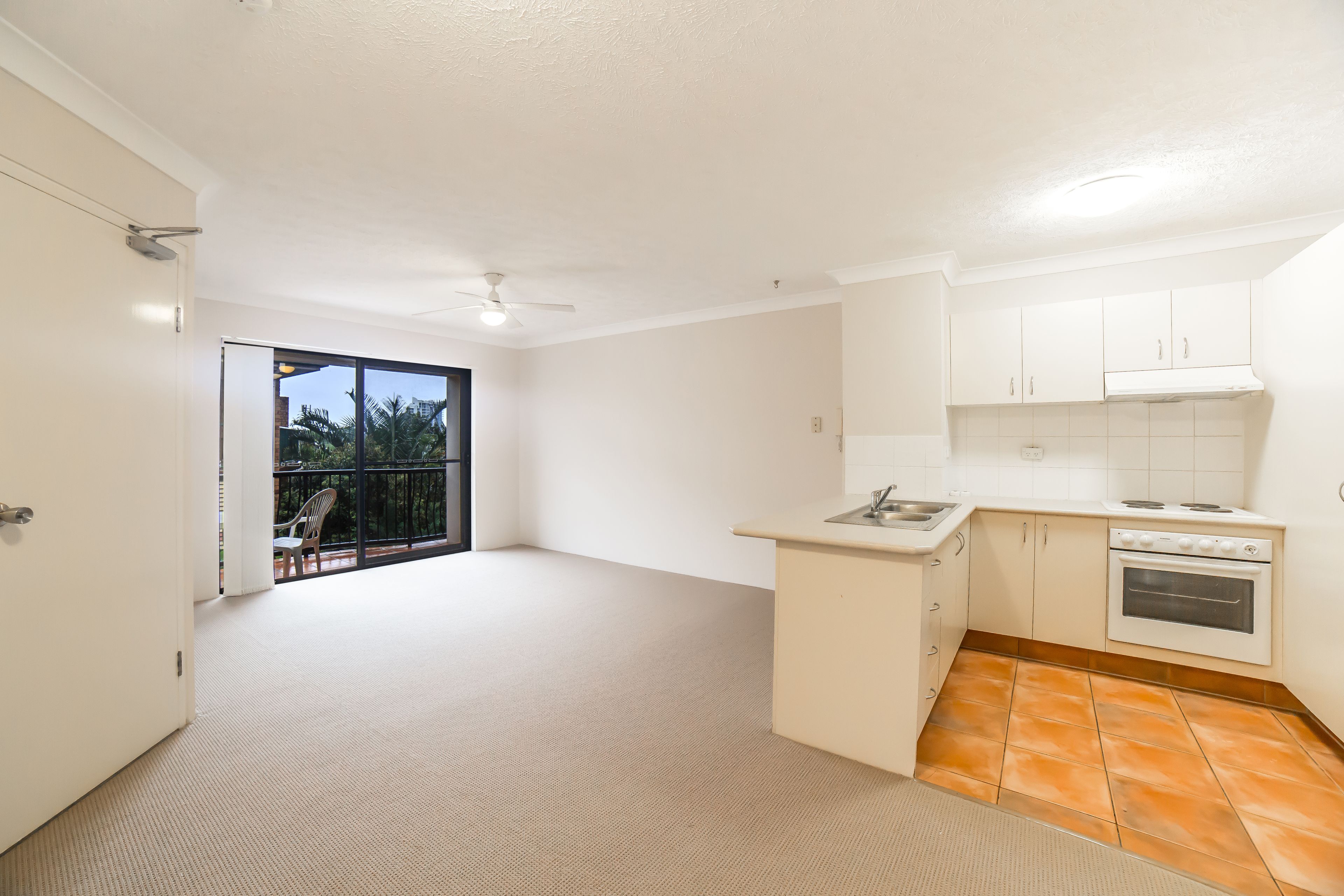 34/217-219 Scarborough Street, Southport, QLD 4215