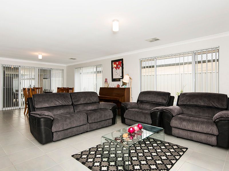 15 Molonglo Crescent, Baldivis, WA 6171