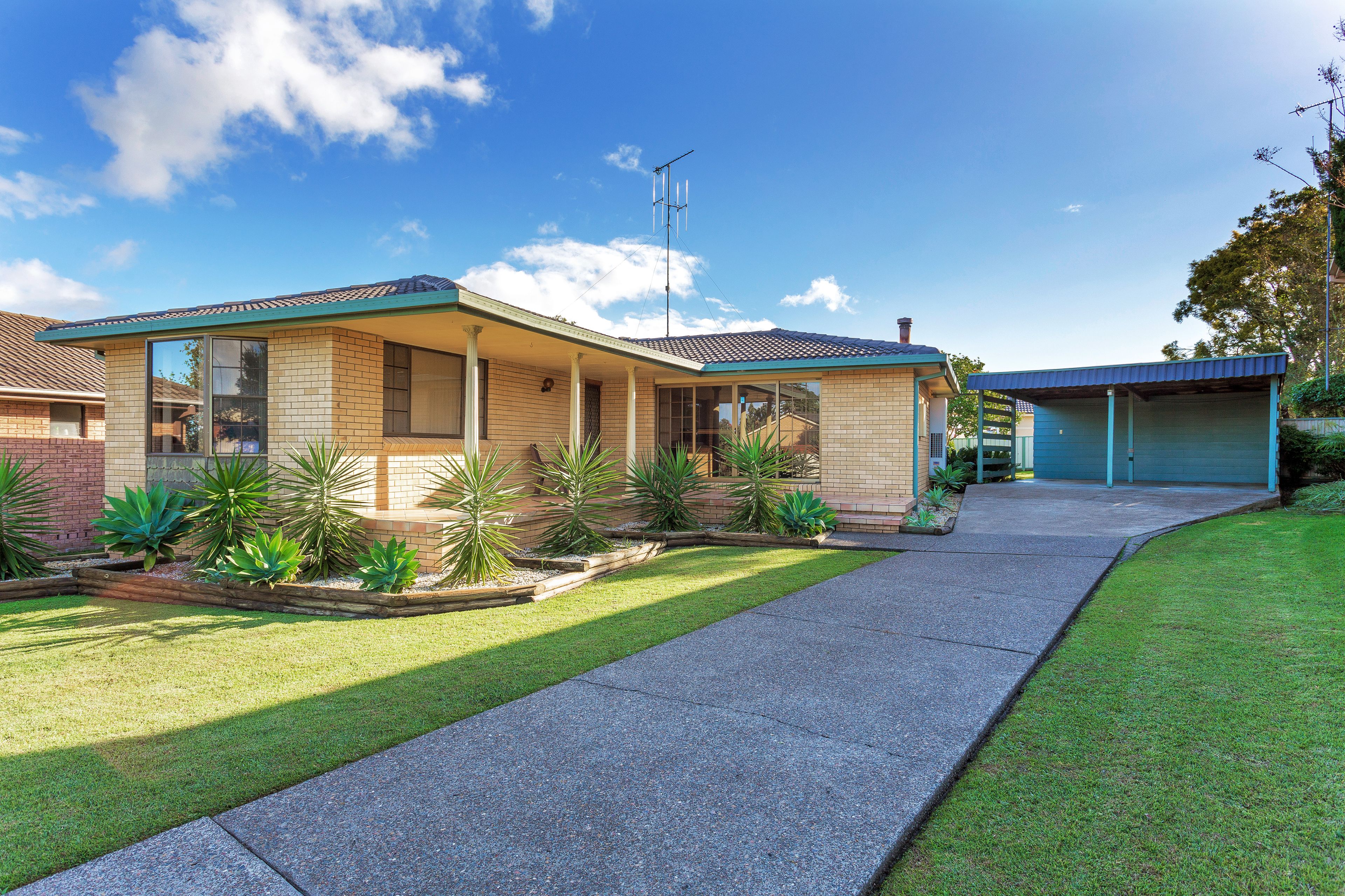 16 Wootton Crescent, Taree, NSW 2430