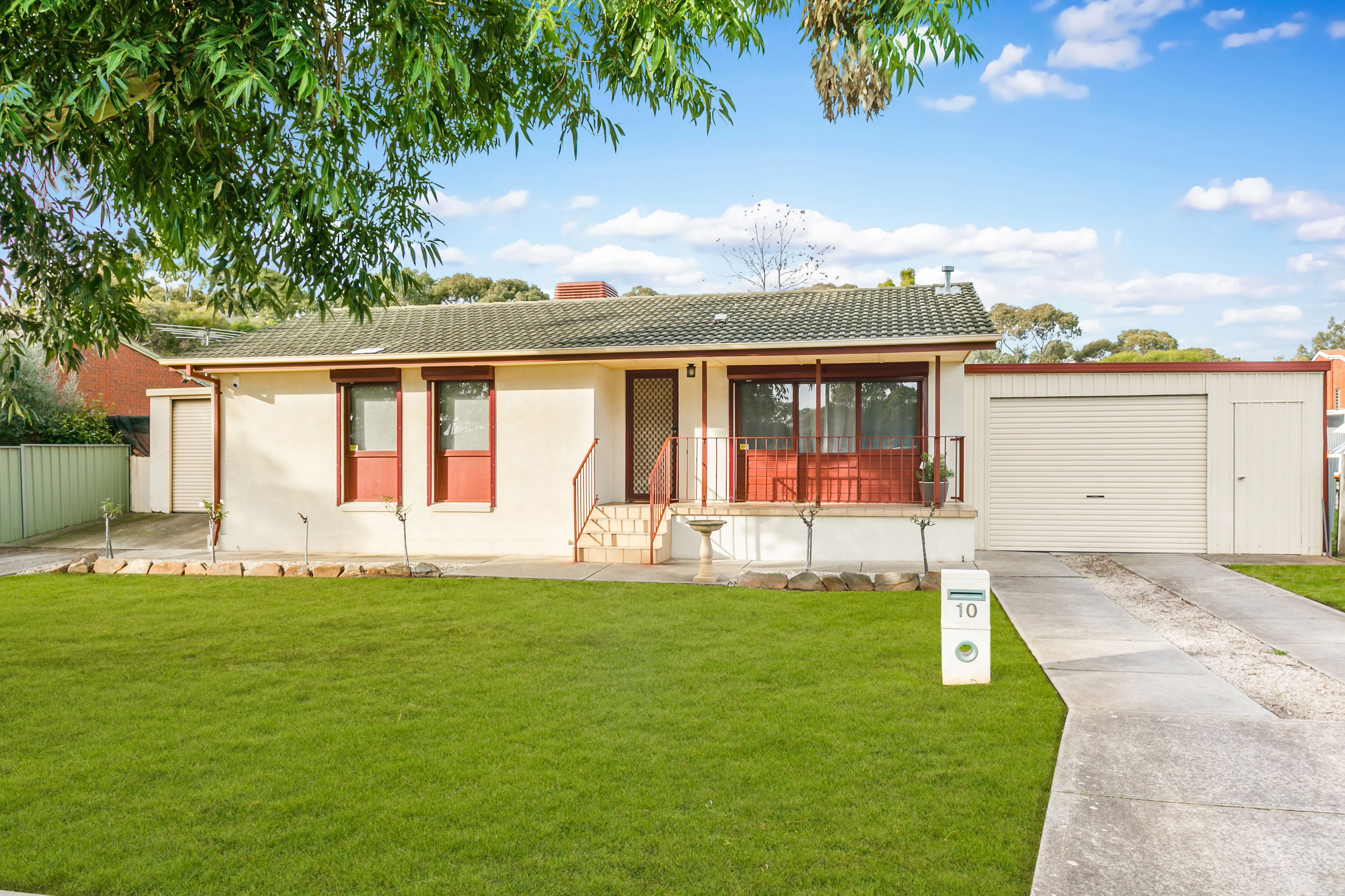10 Simeon Crescent, Morphett Vale SA 5162