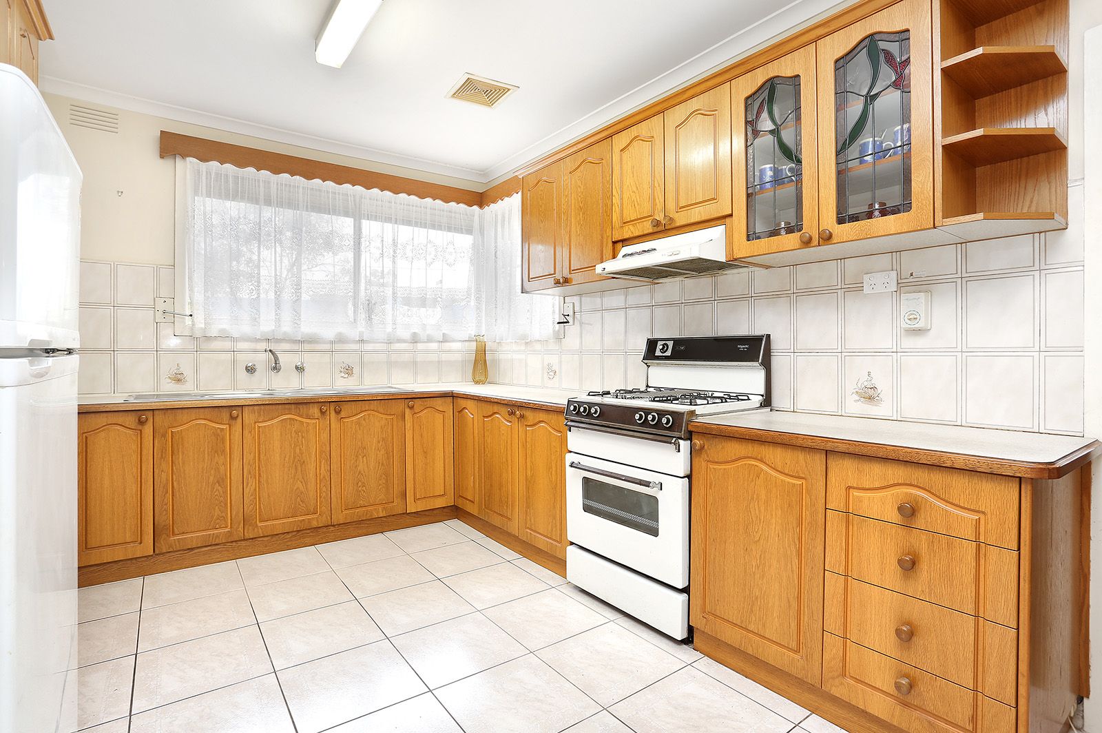 2 Raymond Street, Lalor, VIC 3075