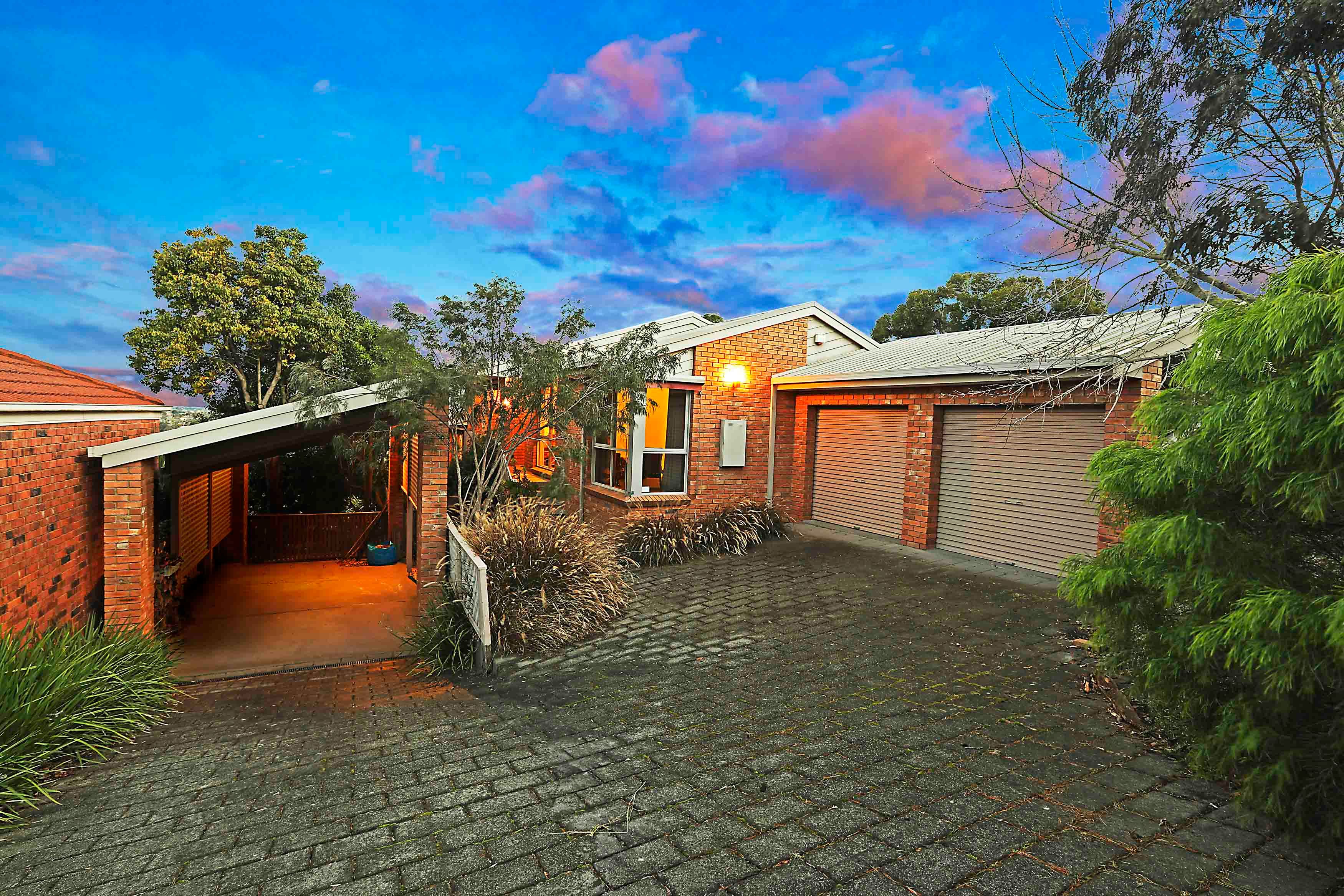 24 Lansbury Crescent, Highton VIC 3216