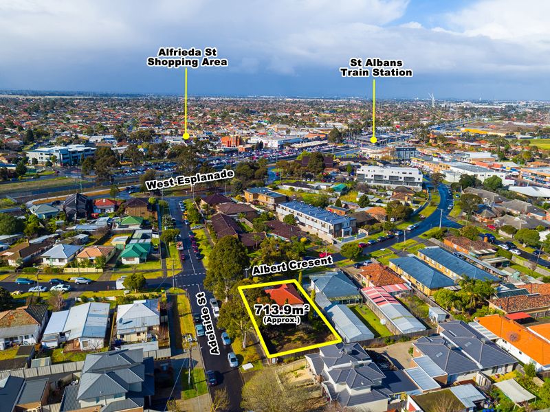 13 Albert Crescent, St Albans VIC 3021