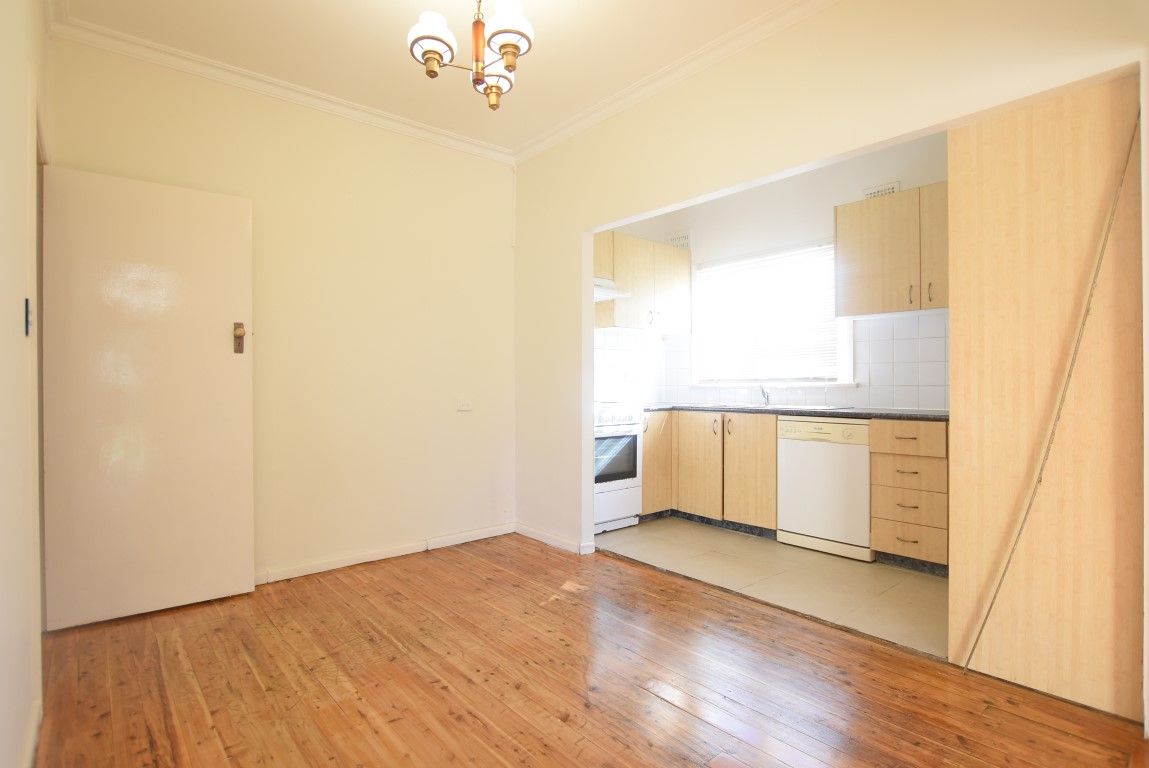 18 BLENMAN Avenue, Punchbowl, NSW 2196