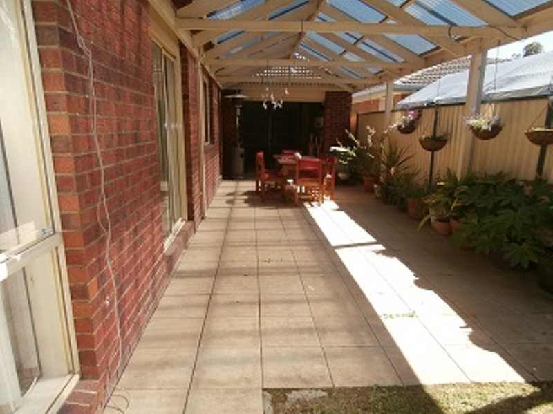15 Wallaby Walk, South Morang, VIC 3752