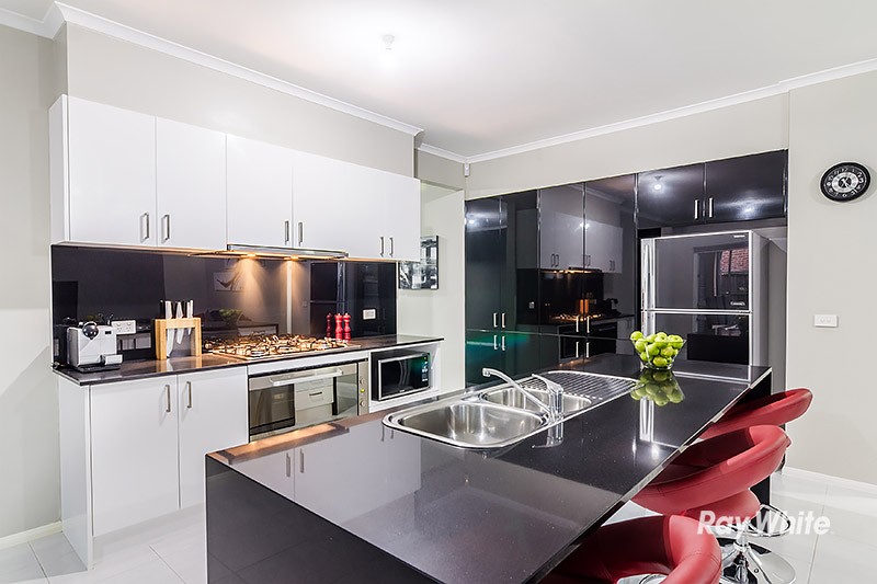2 Gregson Grove, Lyndhurst, VIC 3975